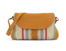 Load image into Gallery viewer, Saddle Crossbody