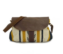 Load image into Gallery viewer, Saddle Crossbody